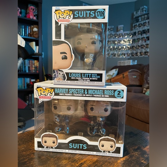 Suits Funko - Picture 1 of 1